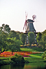 Le Moulin  vent sur les anciennes fortifications